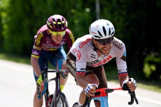 Larry Warbasse (AG2R Citroën) leads the breakaway with Veljko Stojnić (Corratec - Selle Italia) on stage 19 of the Giro d'Italia